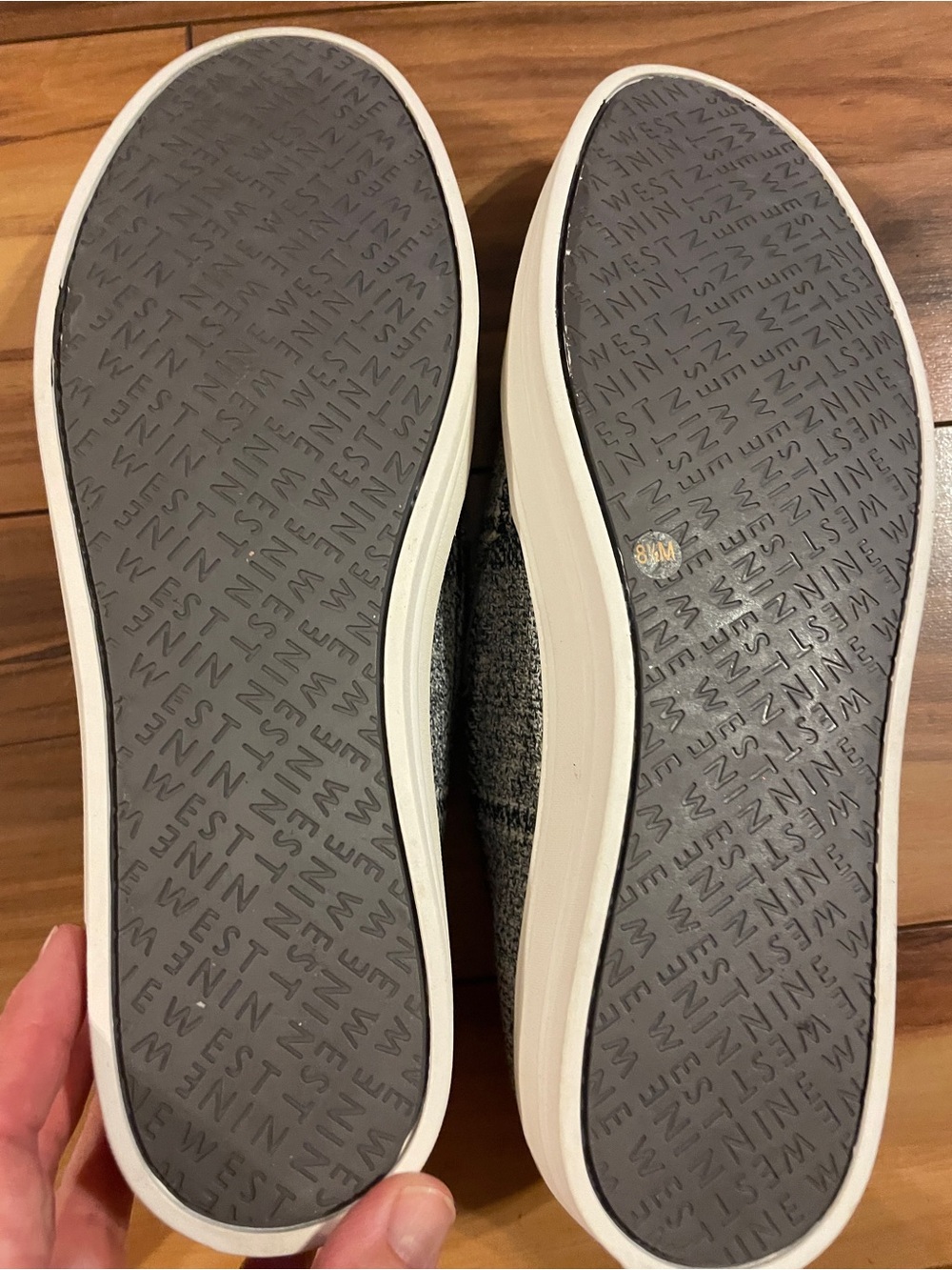 9 W (Nine West) Grey Plaid Slip-On Loafers with Cushioned Insole Womens sz 8.5 - Picture 4 of 8